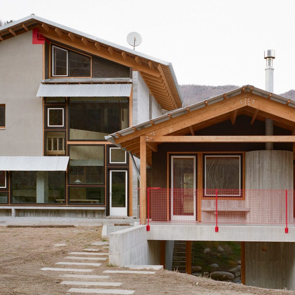 Source image https://www.instagram.com/errantearchitetture/
